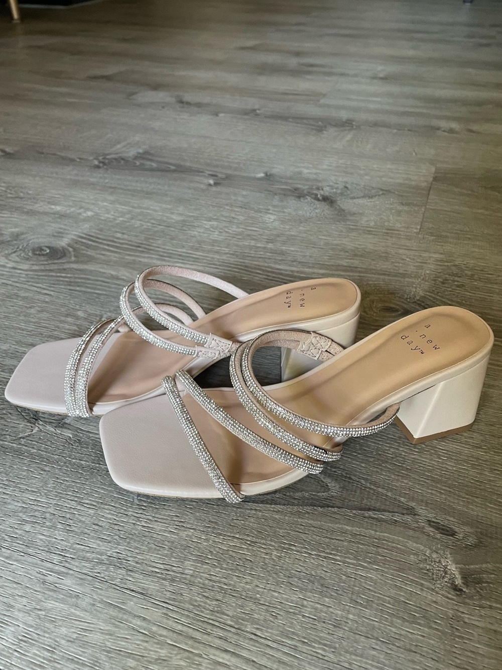 NWT a new day sequin beige Blakey heel block